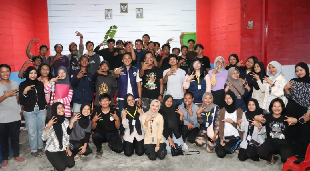 Festival Kanek Enggano: KKN Kolaborasi UGM-UNIB Hadirkan Inovasi di Tengah Samudra Hindia!