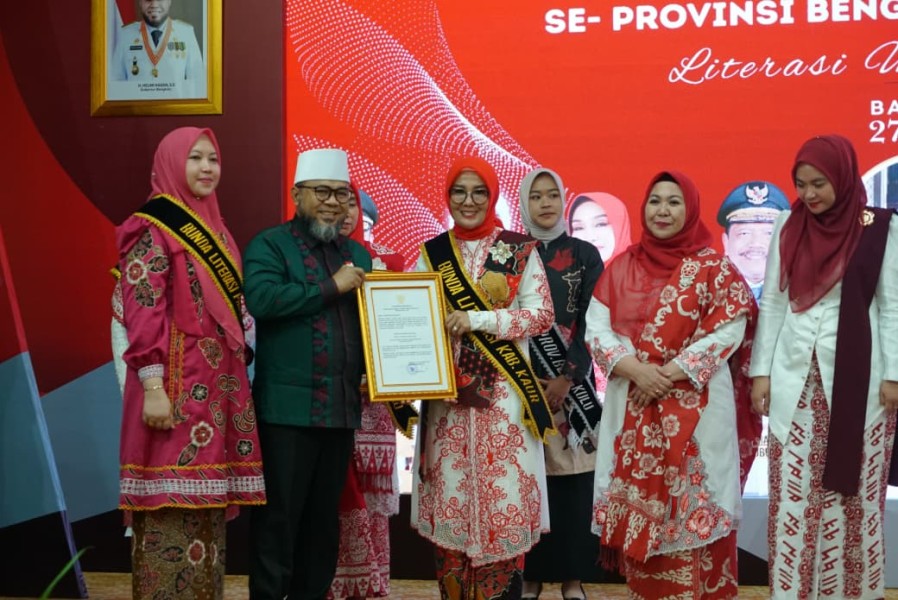 Gubernur Helmi Hasan Kukuhkan Bunda Literasi se-Provinsi Bengkulu Periode 2025–2030
